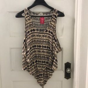 BEAUTIFUL AZTEC TOP